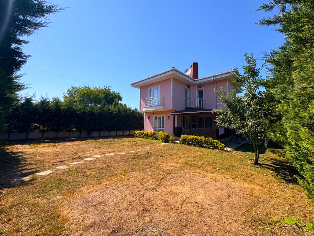 ŞİLE AHMETLİ KUMBABA KİRALIK VİLLA 3+1 474 M2 ARSADA EŞYASIZ  