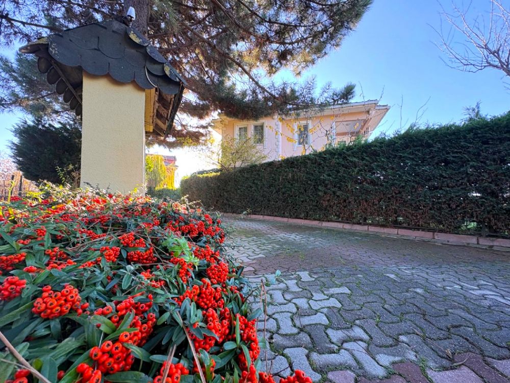 ŞİLE KİRALIK VİLLA 4+1 SİTE İÇİ HAVUZLU  BAHÇELİ 200 M2