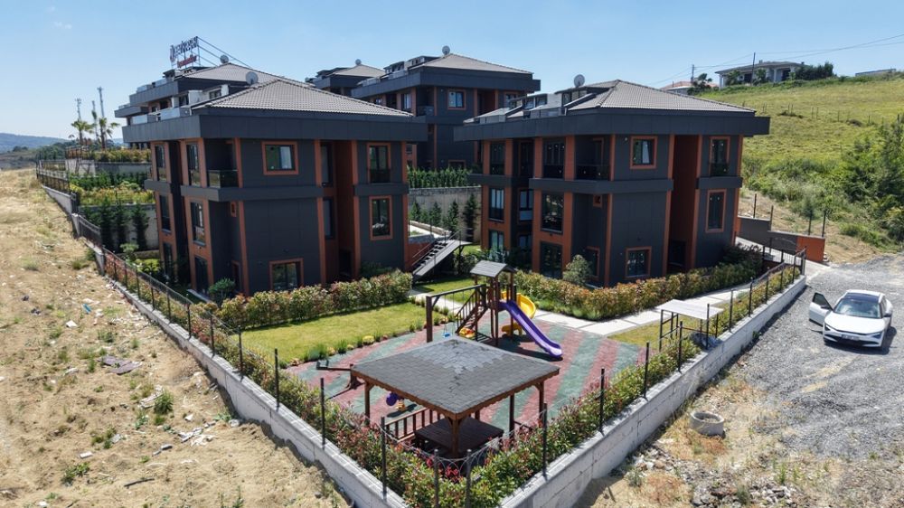 ŞİLE AHMETLİ SATILIK DAİRE BAHÇE DUBLEKSİ 3+1 HAVUZLU SİTEDE MANZARALI