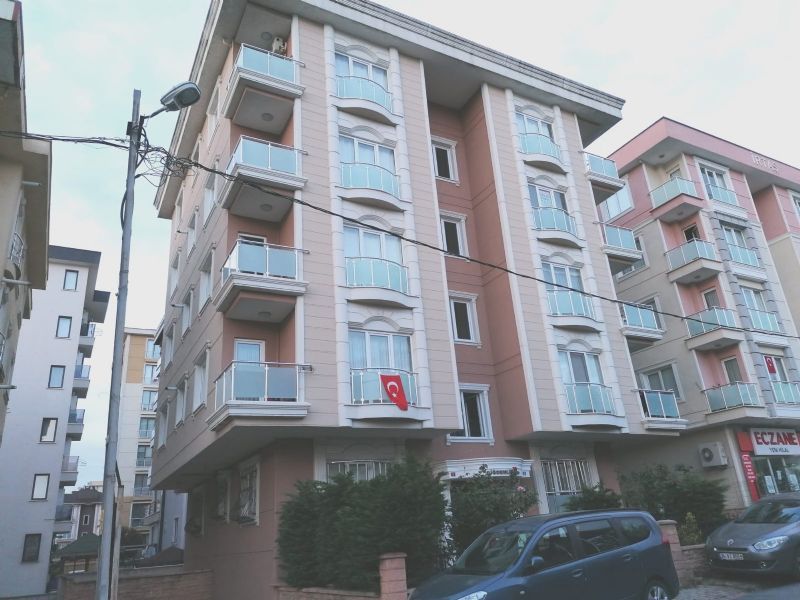 UMRANİYE ŞERİFALİ KİRALIK 2+1 DAİRE OTOPARKLI 1. KAT