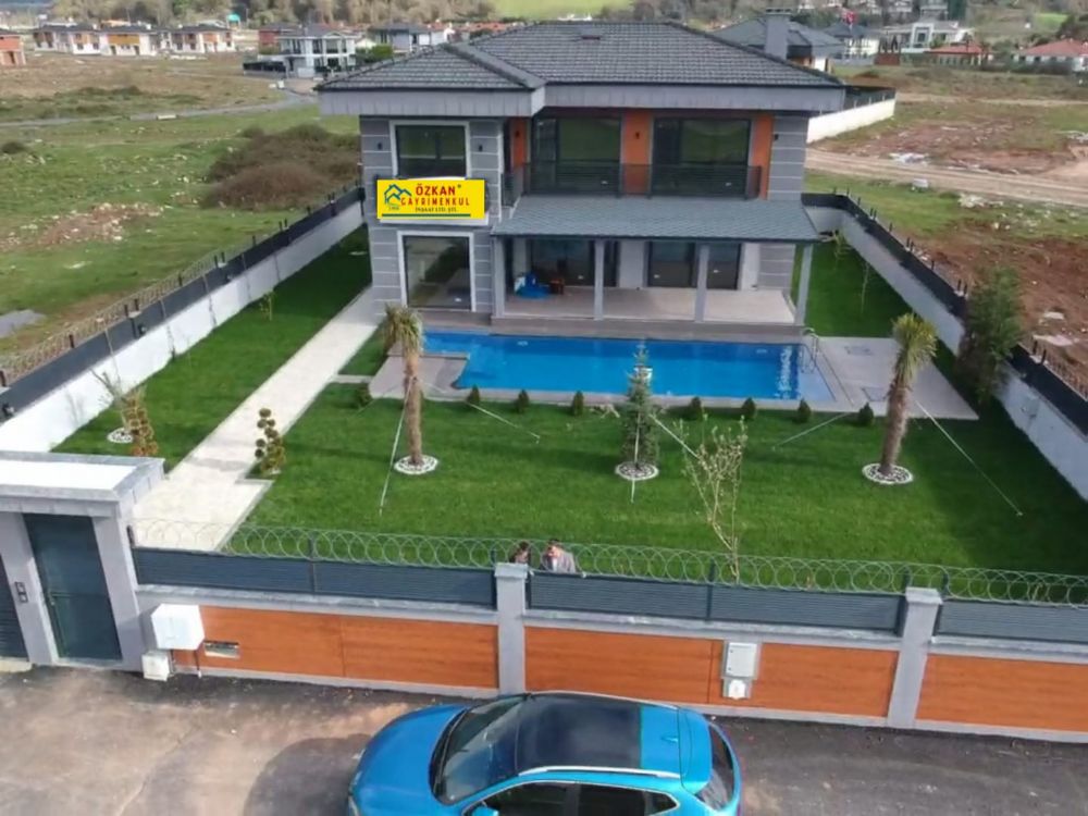 ŞİLE ÇAVUŞ MAHALLESİ SATILIK HAVUZLU MUSTAKİL VİLLA 600 M2 ARSADA