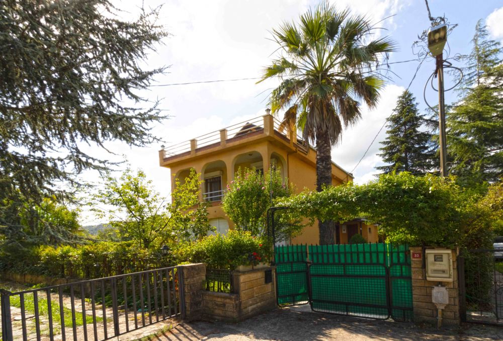 FIRSAT ŞİLE AHMETLİ 610 M2 ARSADA TRİPLEKS HAVUZLU VİLLA