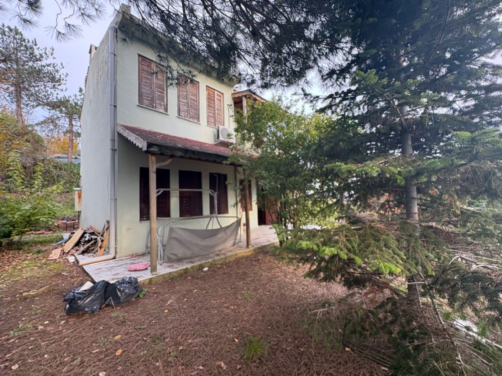 ŞİLE ÇAVUŞ MAHALLESİ SATILIK SİTEDE  VİLLA 3+1 BAHÇELİ 